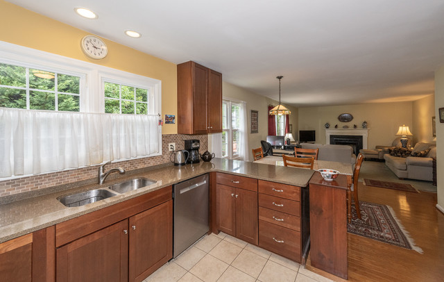7140 Brangles Rd0016.jpg