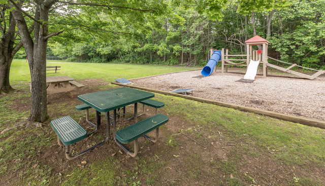 7140 Brangles Rd0063.jpg
