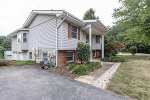 3204 Hooper Rd0001.jpg