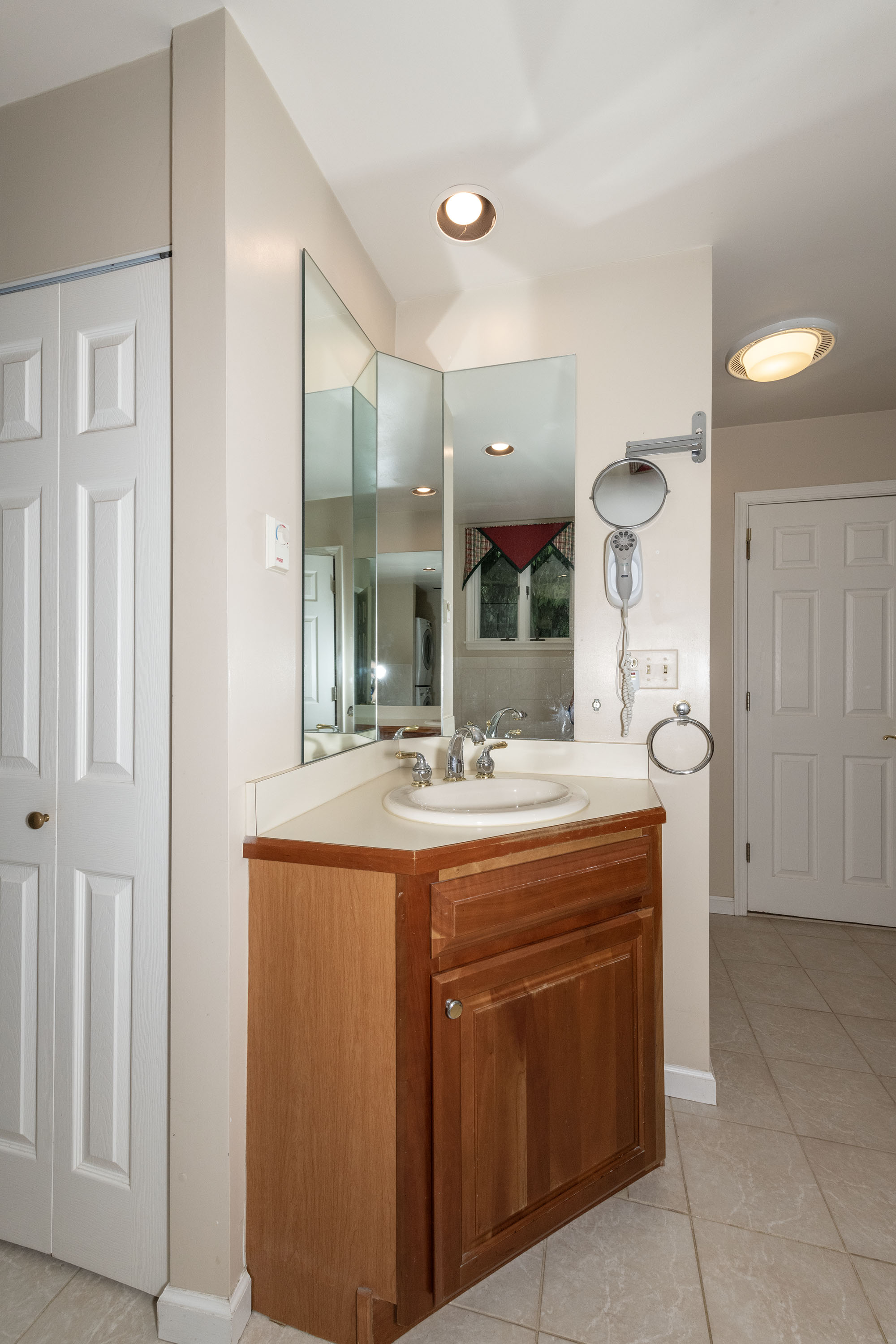 3204 Hooper Rd0041.jpg