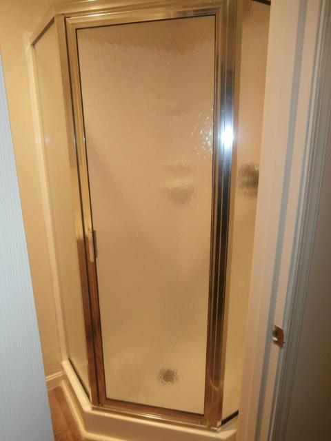 Lower Level Full Bathroom