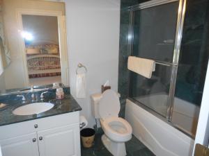 Full Bath