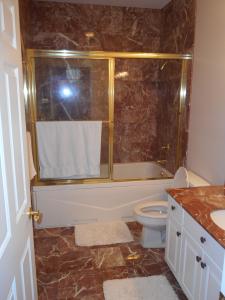 Full Bath