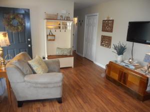 Living Room With Laminate Flooring