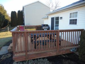 Entertain On The Deck