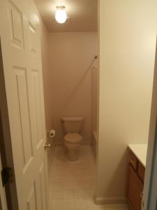 UPSTAIRS BATHROOM