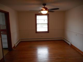 Dining Room With Ceiling Fan