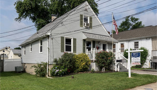 1267 Maple Drive Halethorpe  $299,999