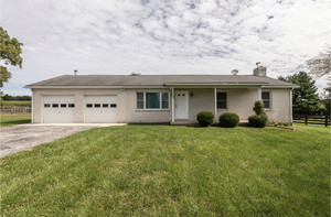 4140 Maple Grove Road. Hampstead.        